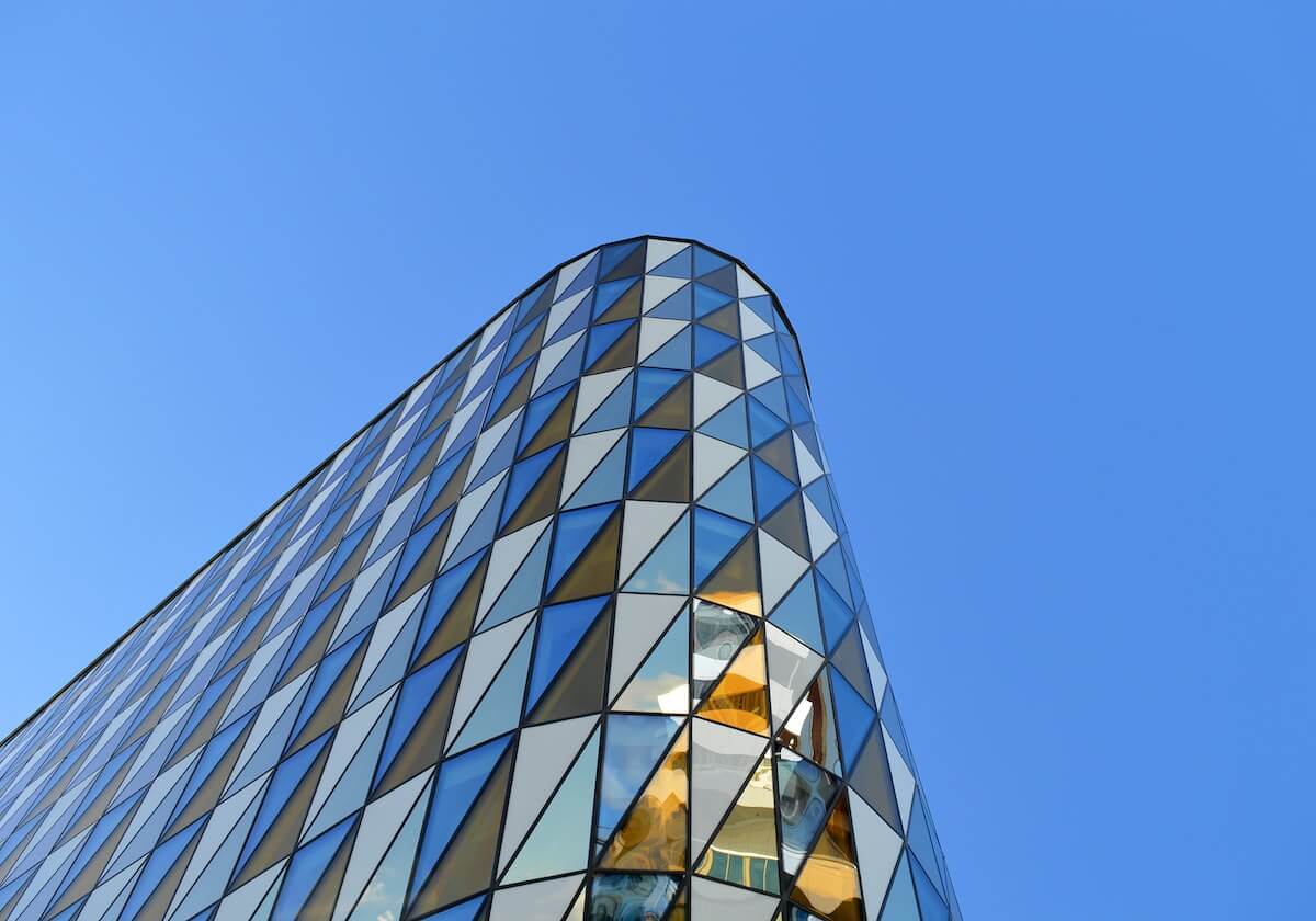 曼联应放弃格拉斯纳 全力追逐“欧洲最佳年轻主帅”